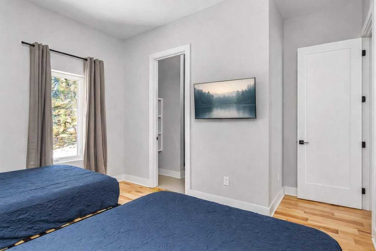 2131 Goodrich Avenue - Photo 5 of 48