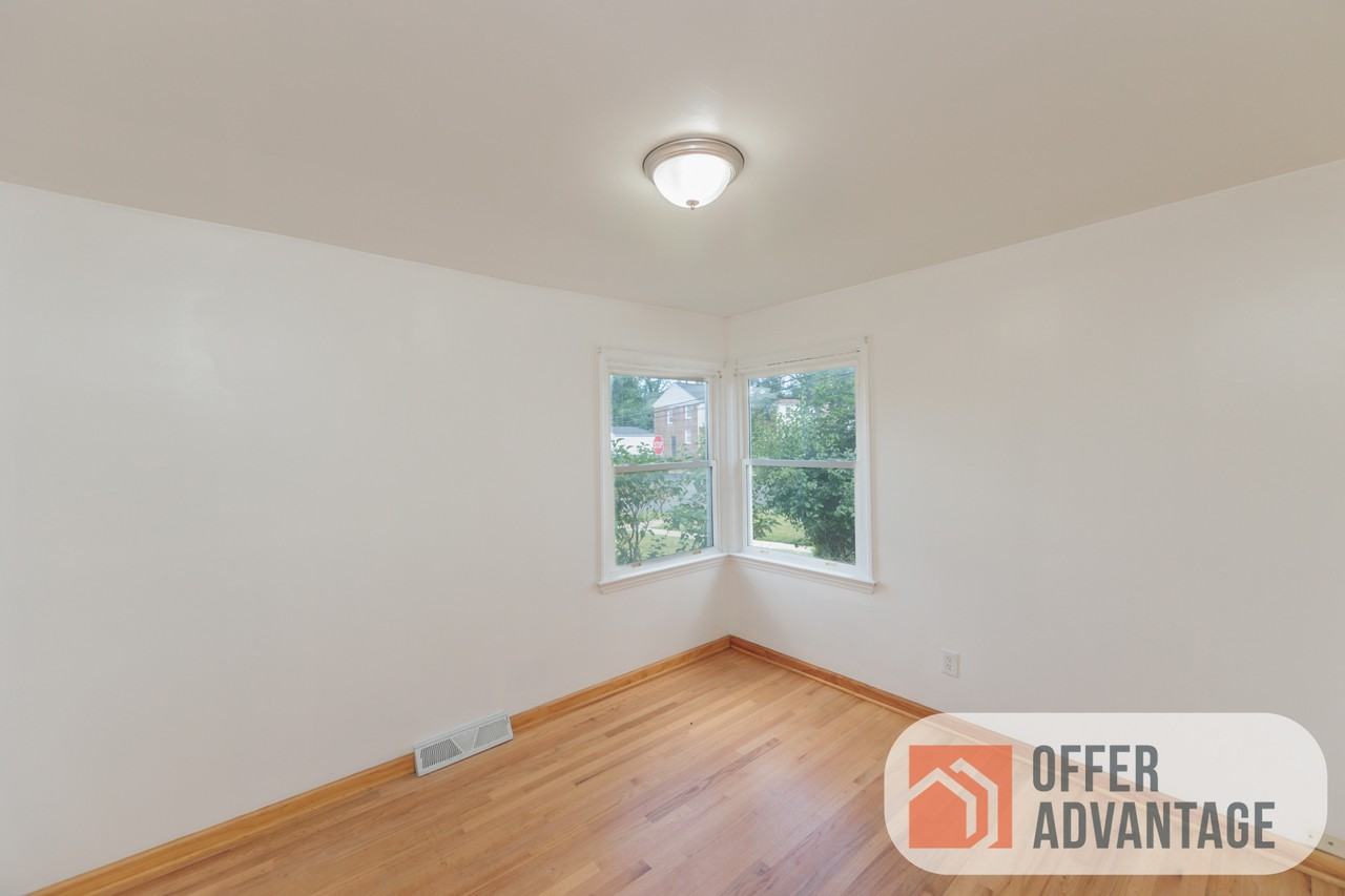 5455 Hollywood Ave #1 - Photo 5 of 10