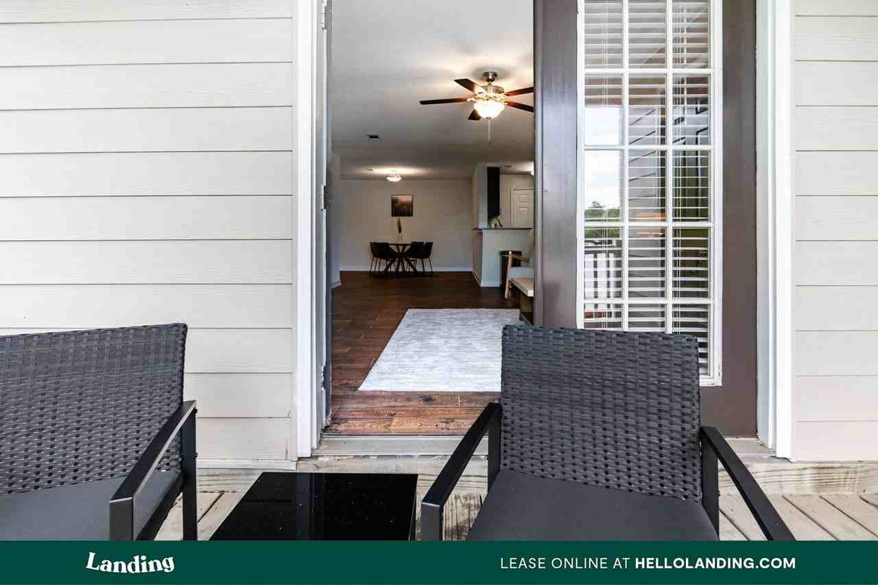 6721 Washington Ave - Photo 6 of 50