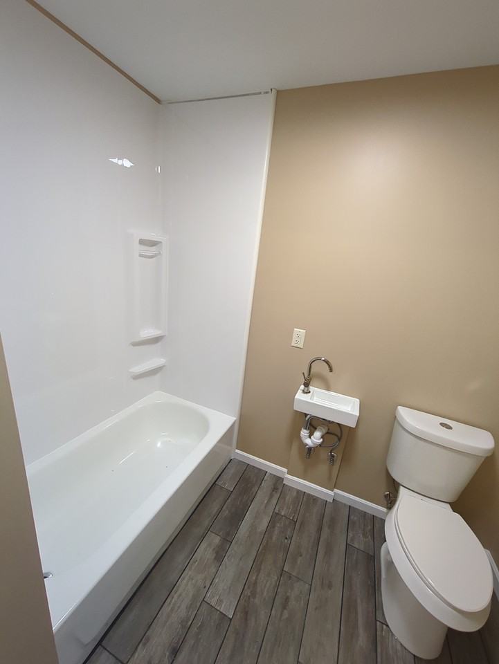 2901 Lincoln Street East - Photo 3 of 8