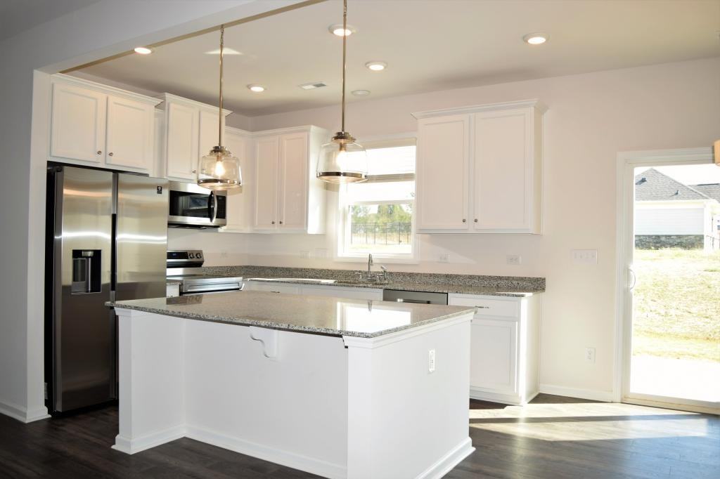 3934 Townes Blvd - Photo 3 of 19