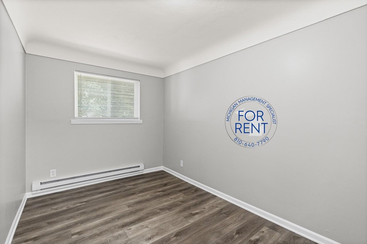201 N Church St #3 - Photo 5 of 23