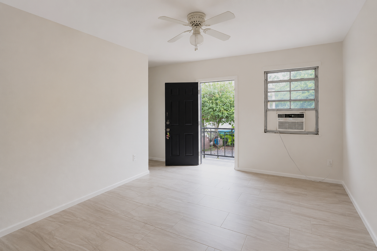 3631 Thomas Ave Miami, FL 33133 - Photo 4 of 7