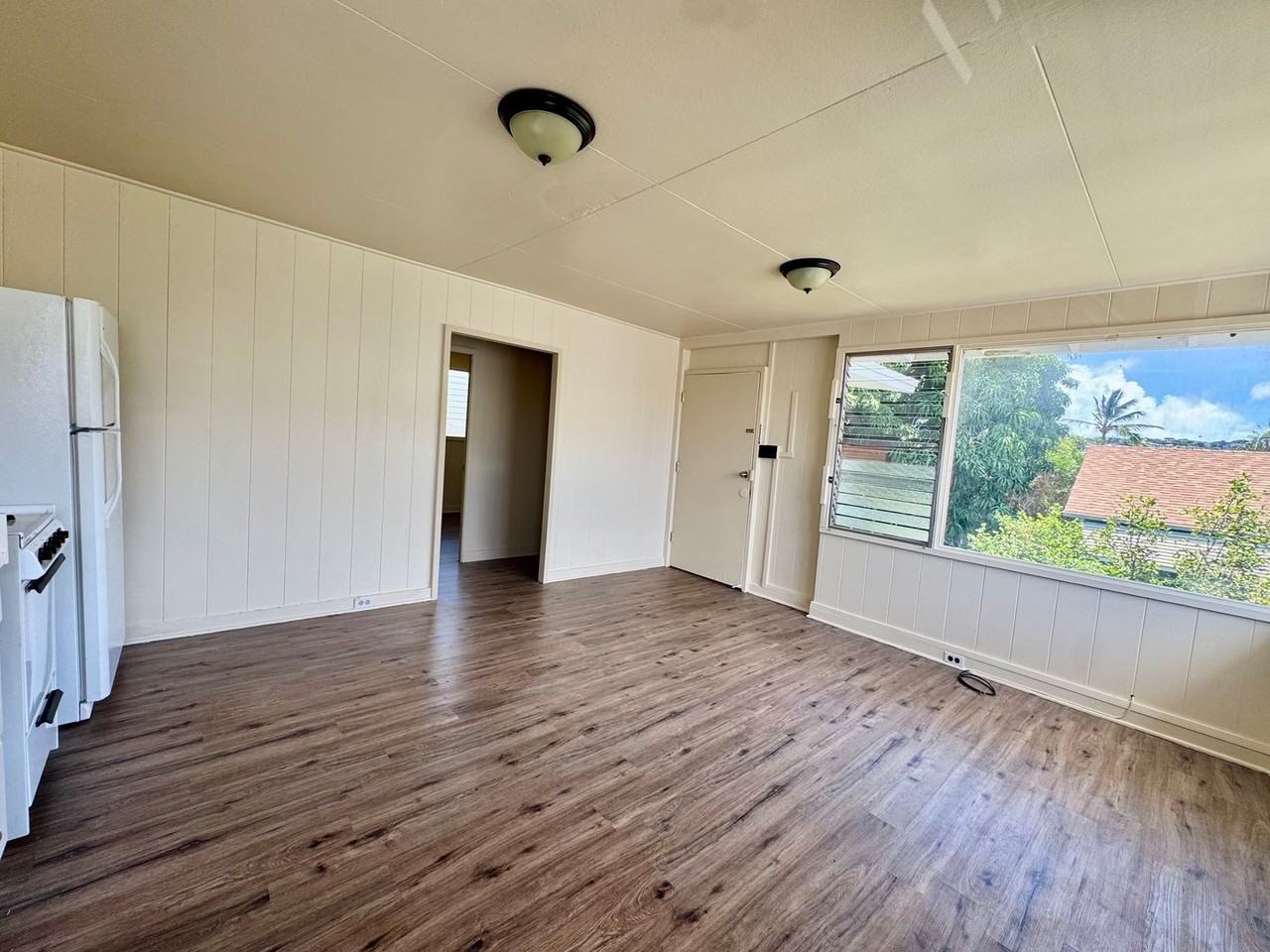 3044 Lakimau St - Photo 2 of 12