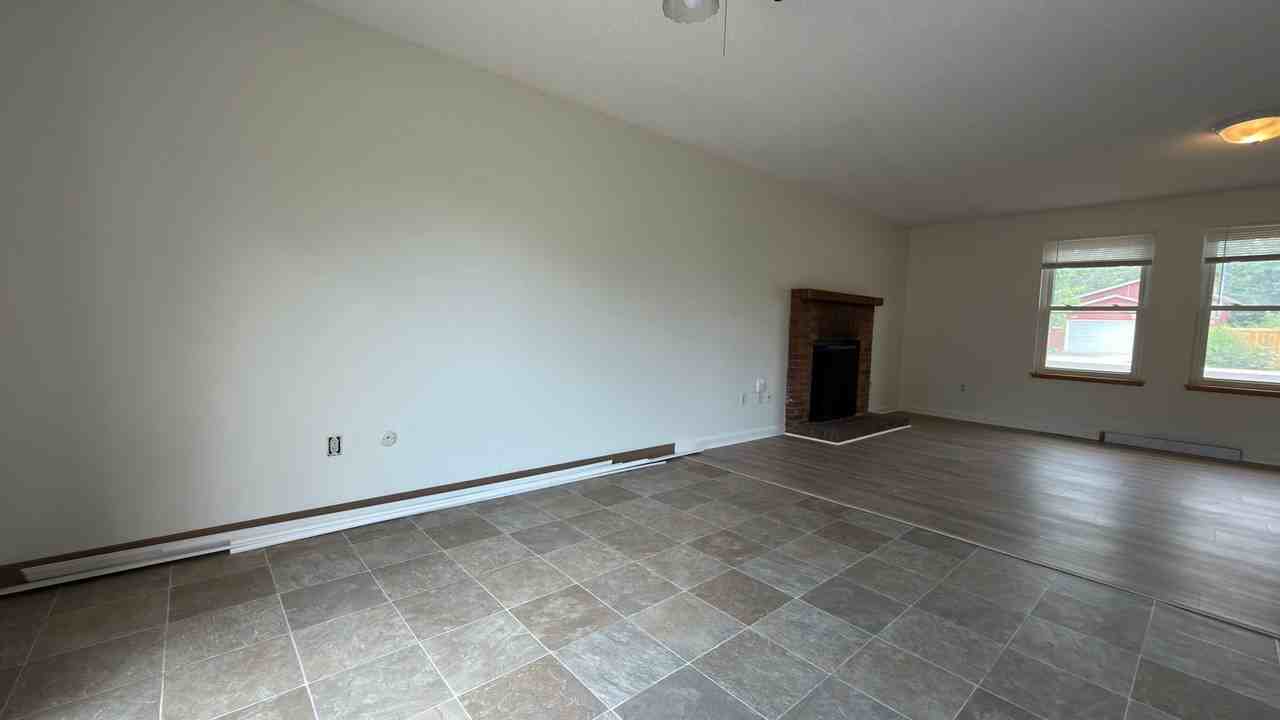 1506 Wildwood Ct - Photo 5 of 20