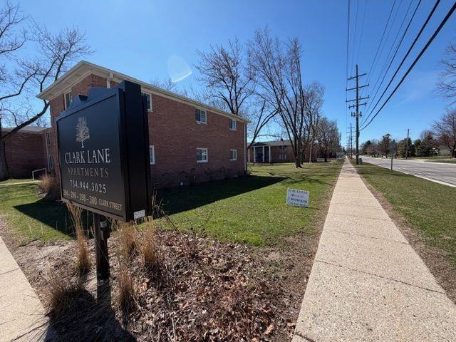 296 Clark St ##4 - Photo 2 of 8
