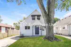 featured image of 4014 Woodcliffe Ave