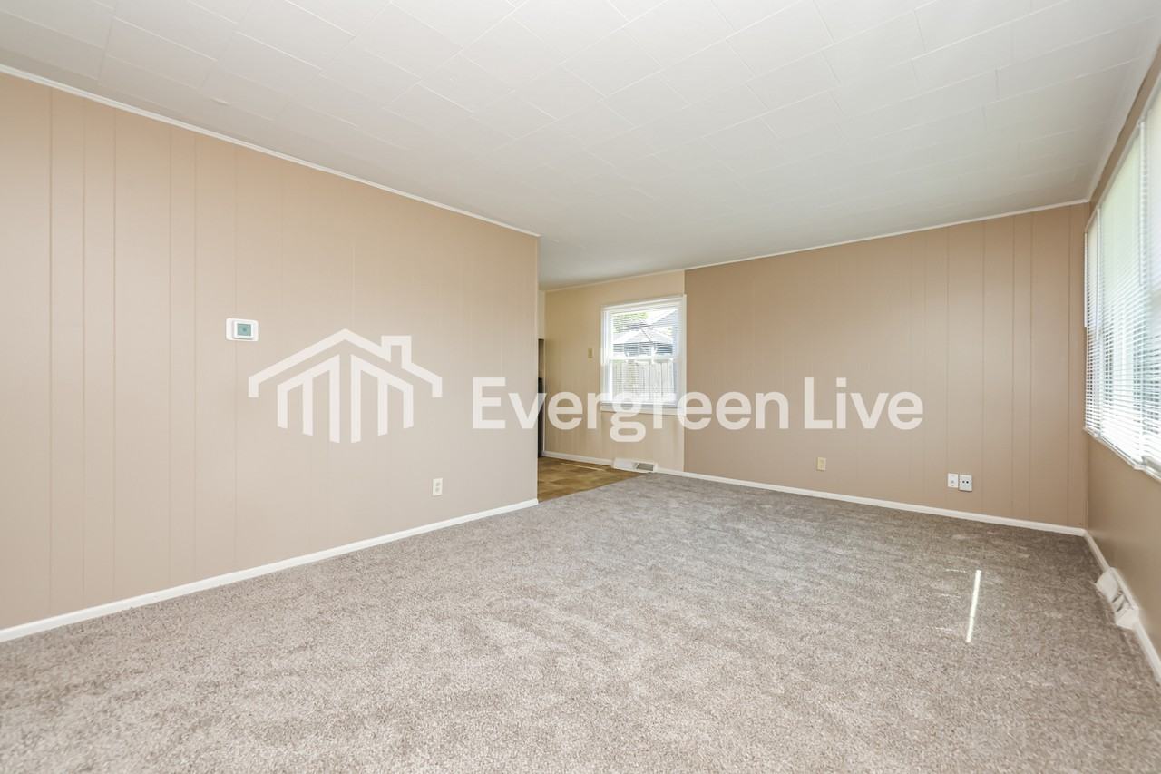 432 Mount Joy St - Photo 4 of 15