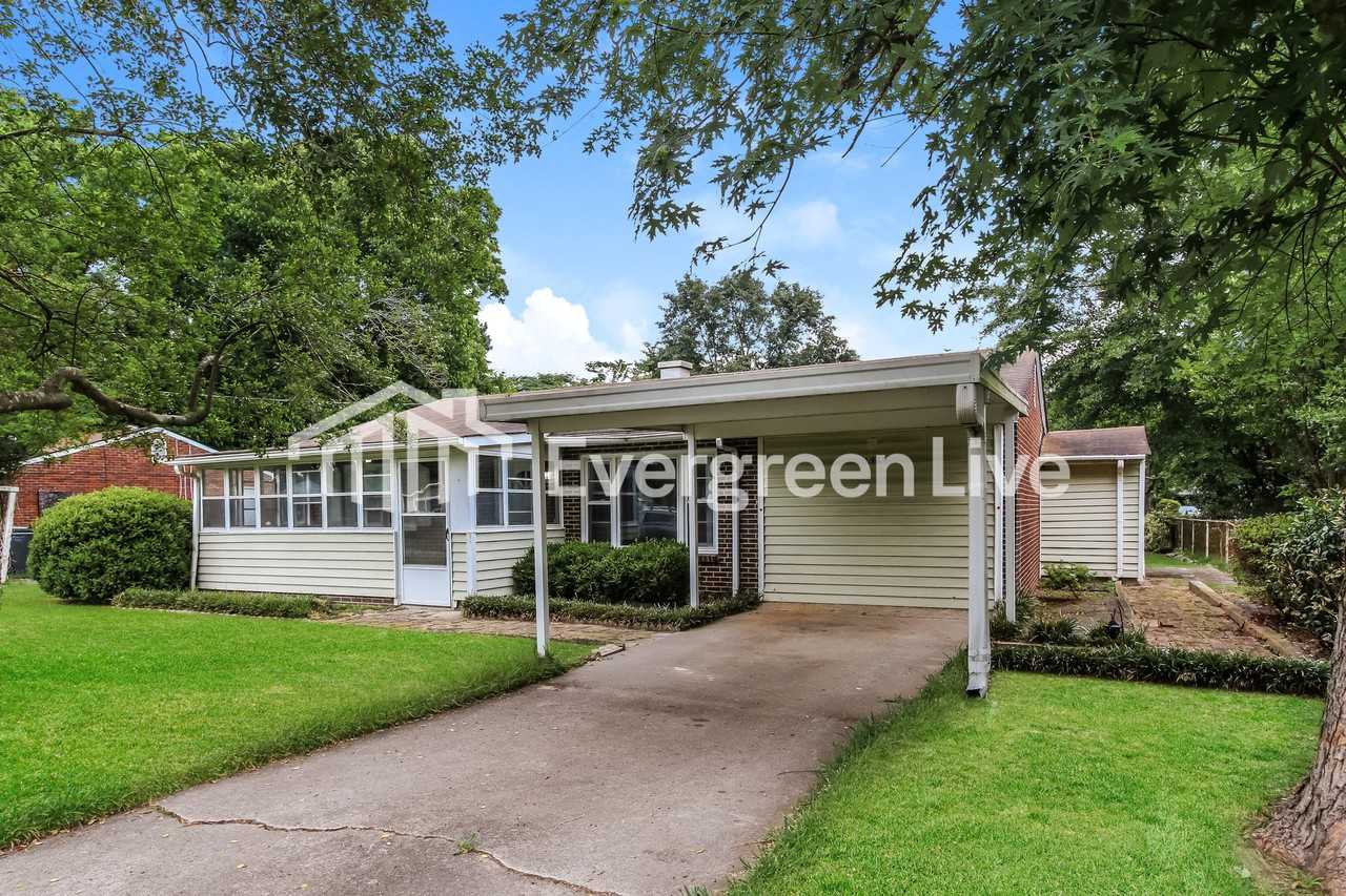 1919 Williams Dr - Photo 2 of 15