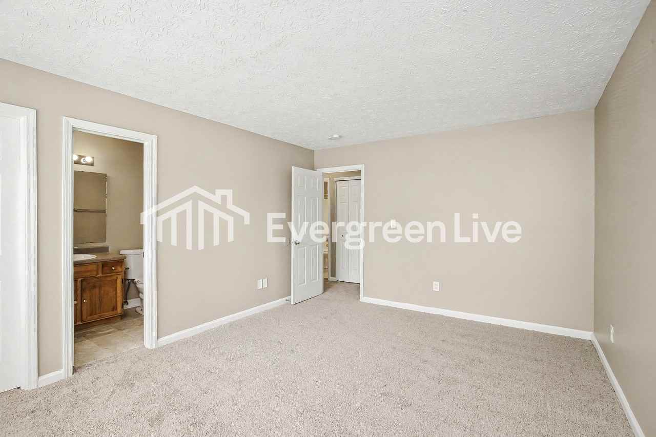4919 Lewiston Dr - Photo 7 of 15