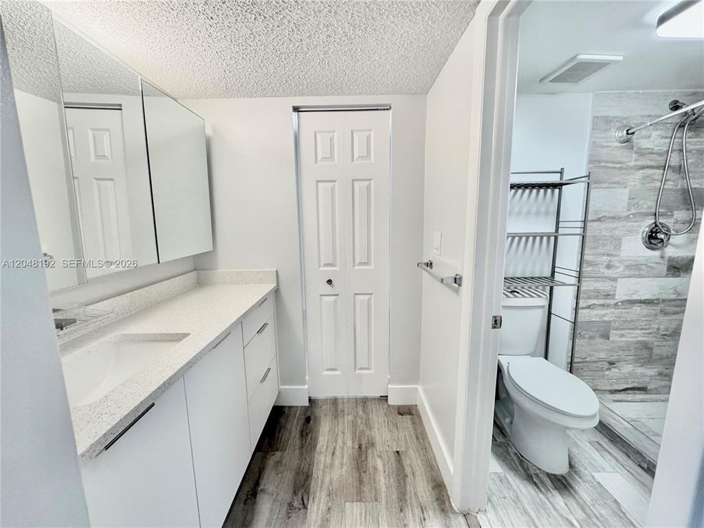 8600 Northwest 34th Place #B102 - Photo 4 of 8