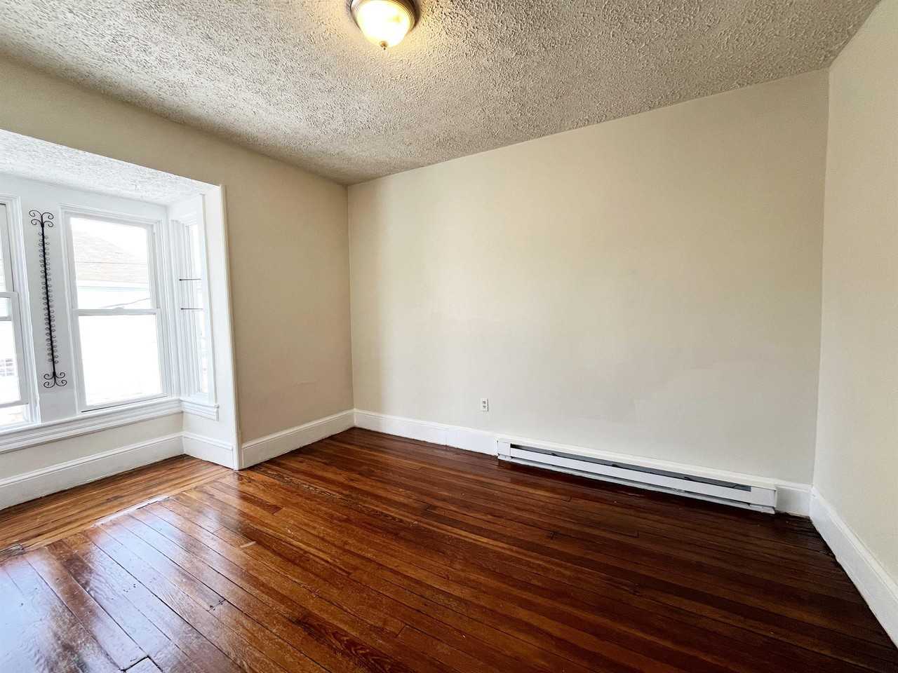 238 N Raleigh St - Photo 7 of 11