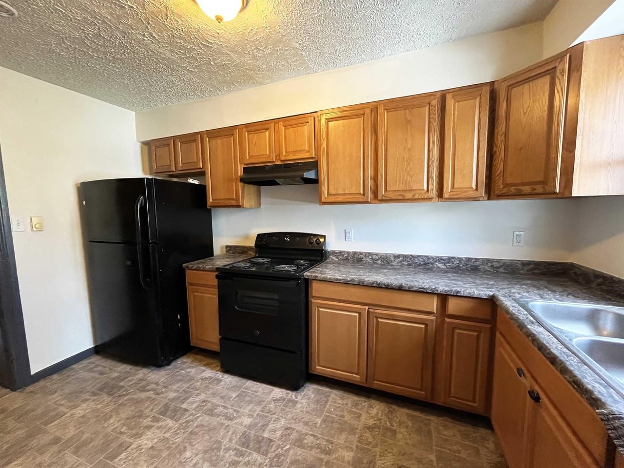 238 N Raleigh St - Photo 6 of 11