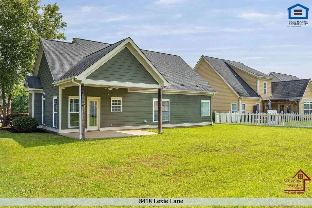 8418 Lexie Ln - Photo 4 of 32