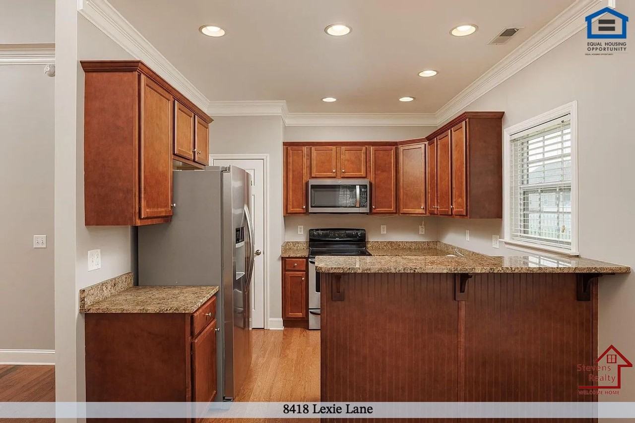 8418 Lexie Ln - Photo 6 of 28