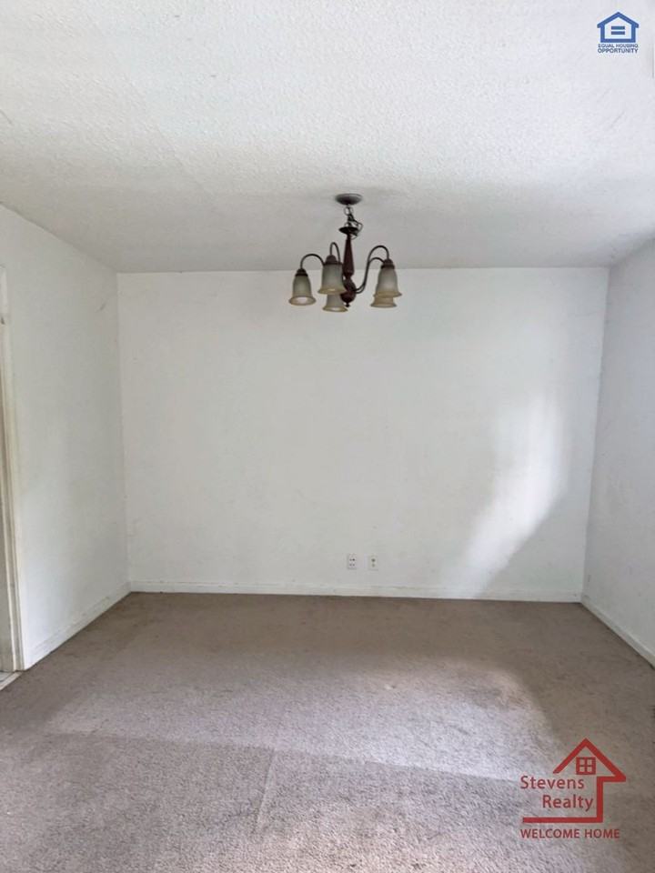 409 Donaldson Rd - Photo 4 of 12