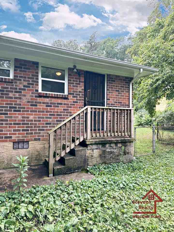1231 Helena Dr #A - Photo 2 of 14