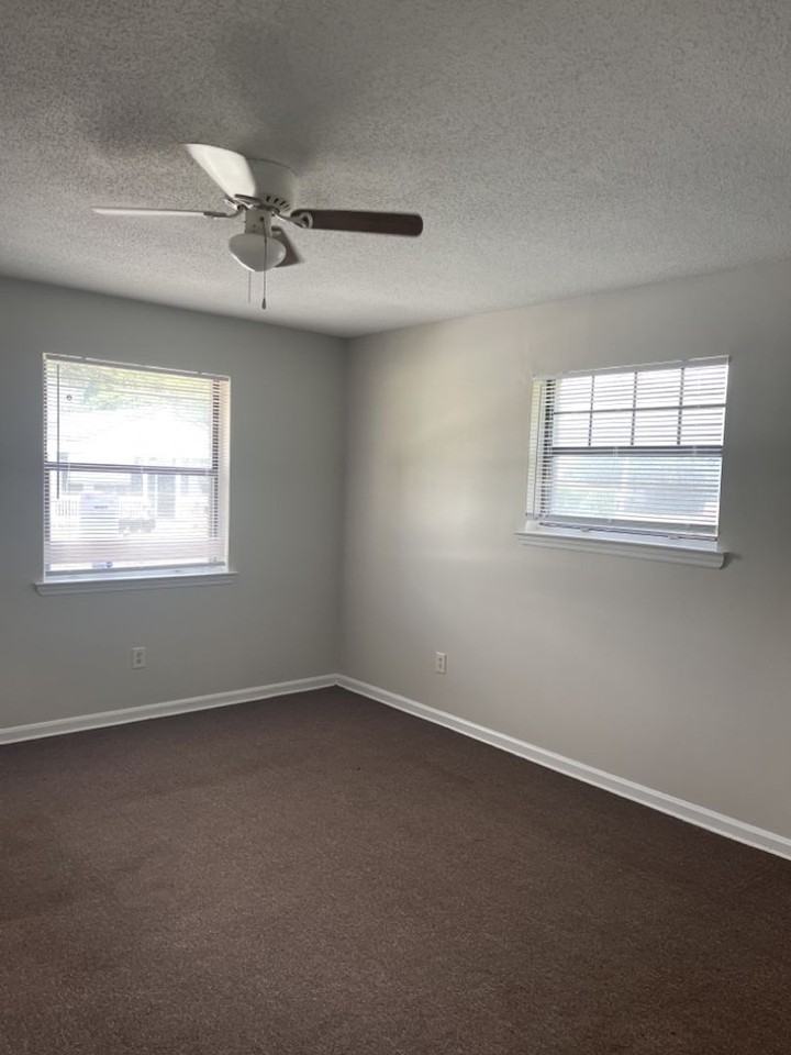 1700 Olive St #A - Photo 3 of 11