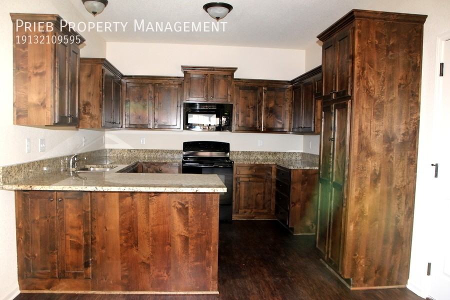 21942 W 125th Pl #10 - Photo 4 of 18