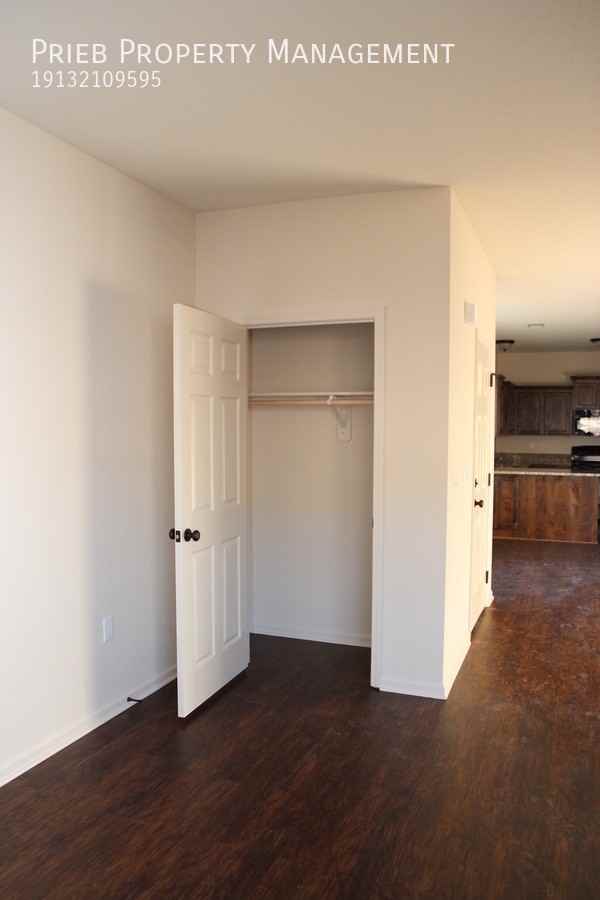 21942 W 125th Pl #10 - Photo 7 of 18