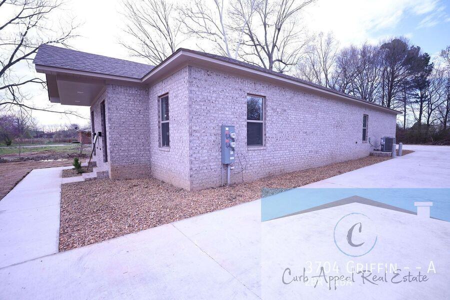 3704 Griffin St #A - Photo 2 of 21
