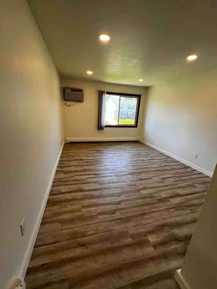 Spartan Drive Apartments - Photo 6 of 11