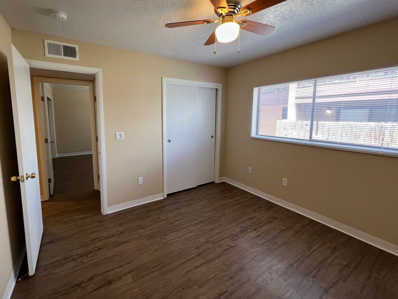 1331 Ortiz Dr Se #3 - Photo 6 of 8
