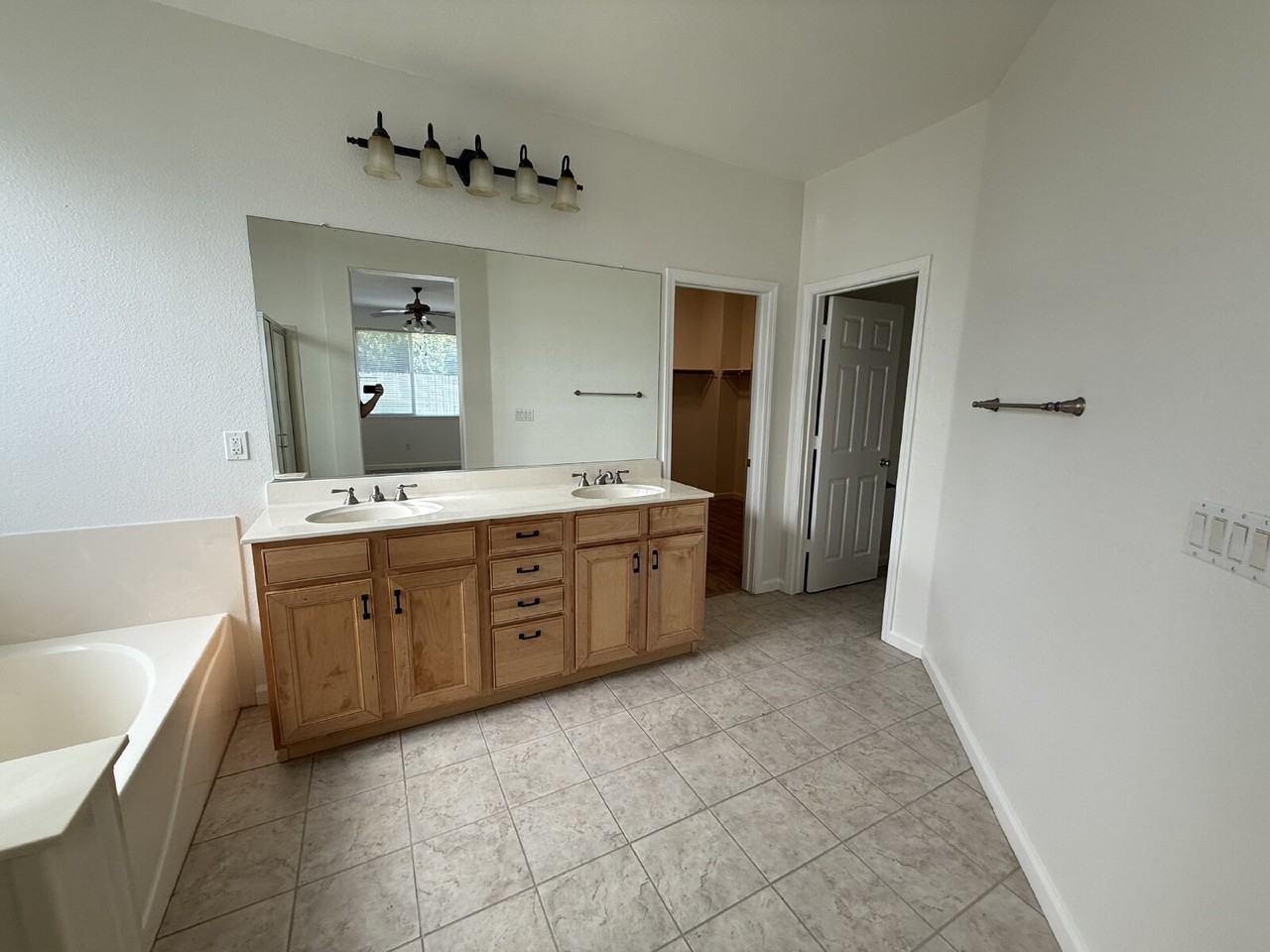 3419 Mas Amilos Way - Photo 7 of 17
