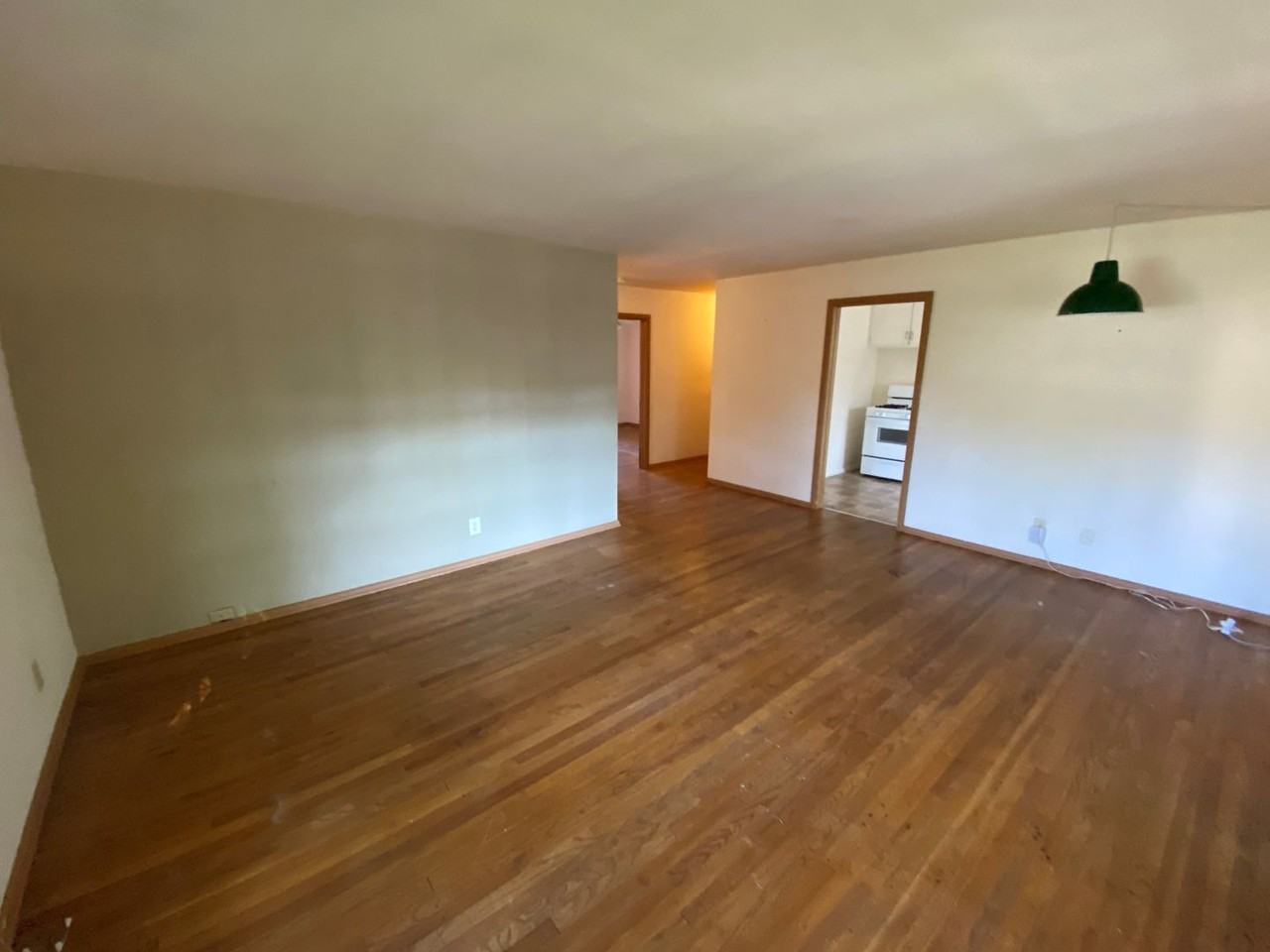 Shepard Terrace Apartments - Photo 6 of 35