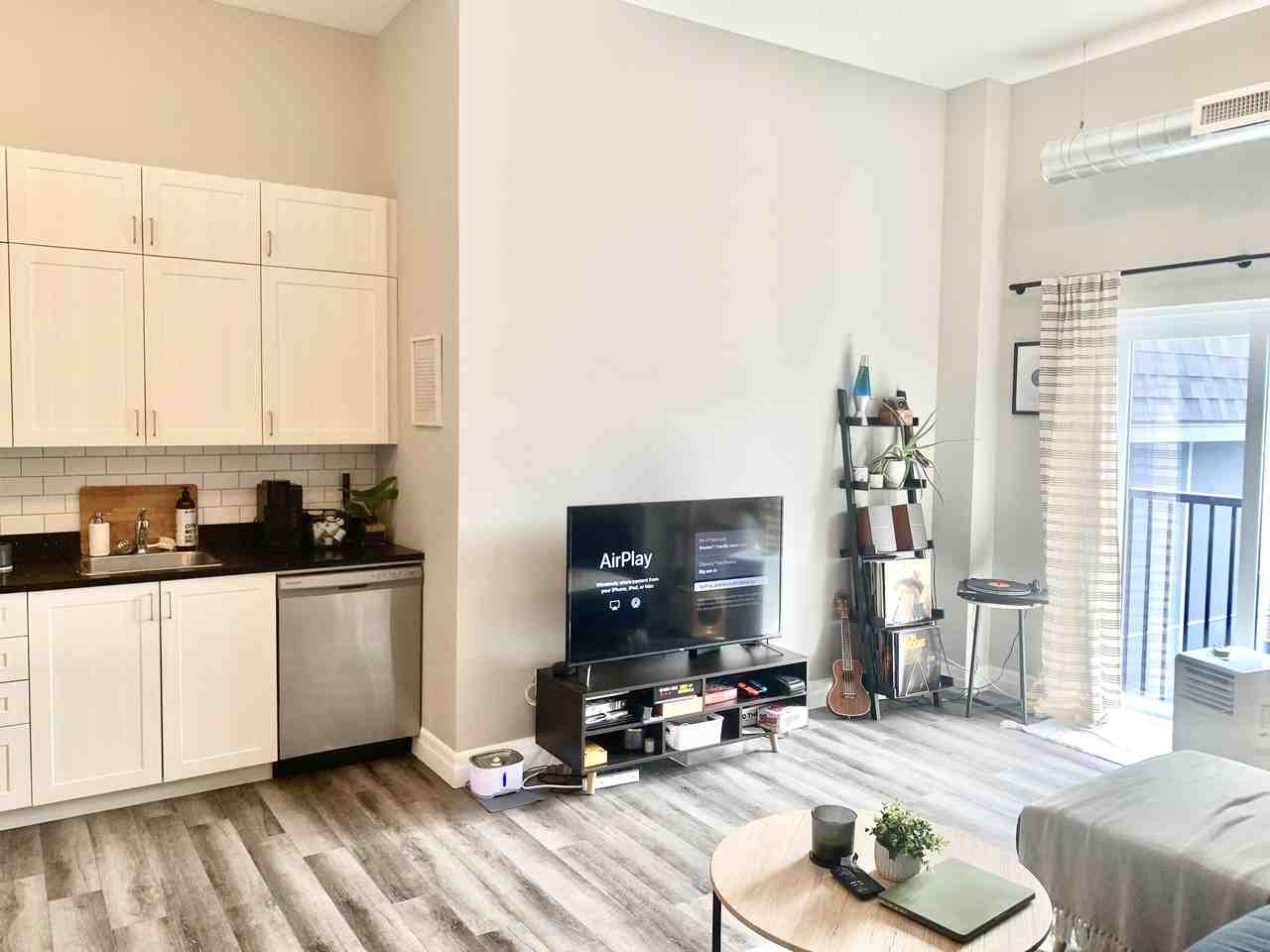 501 Frontenac Street 512 - Photo 7 of 29