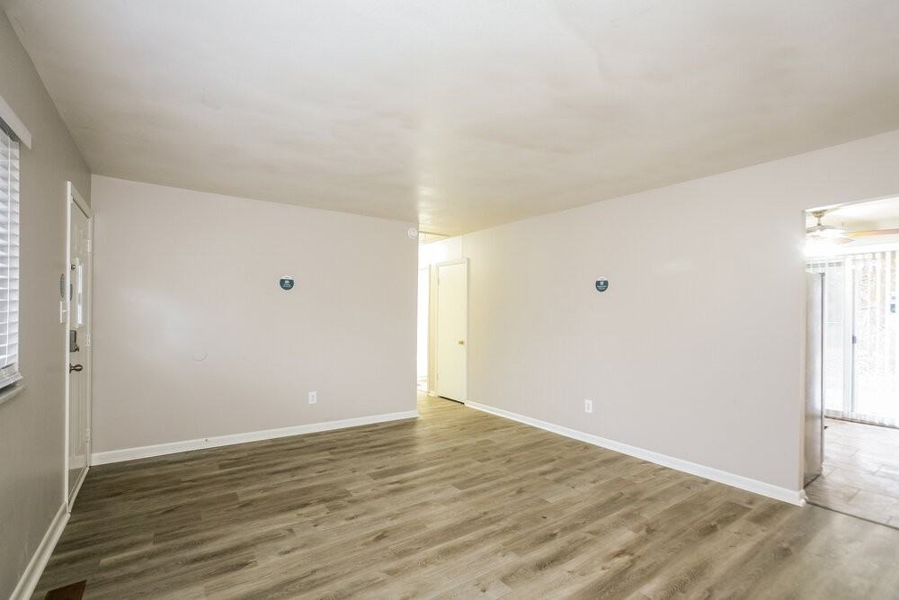 51 N Galeston Ave - Photo 3 of 19