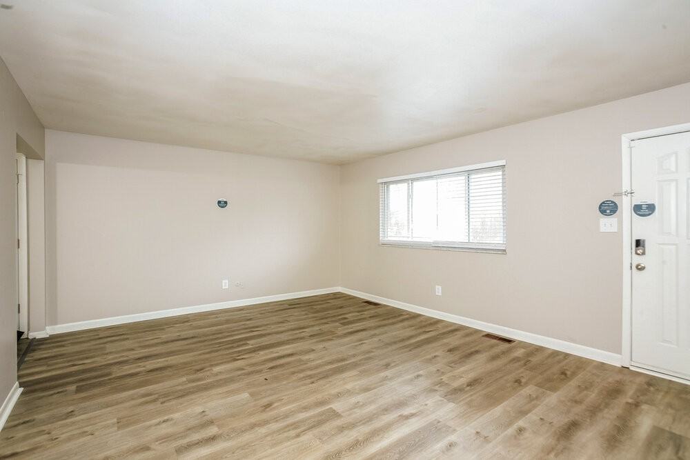 51 N Galeston Ave - Photo 5 of 19