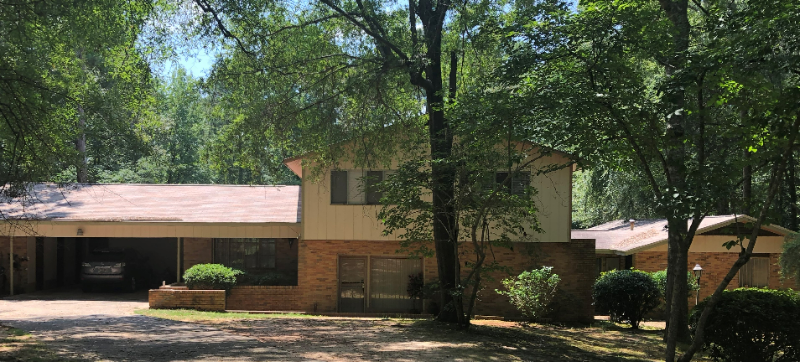 1002 Chris Cir - Photo 2 of 21
