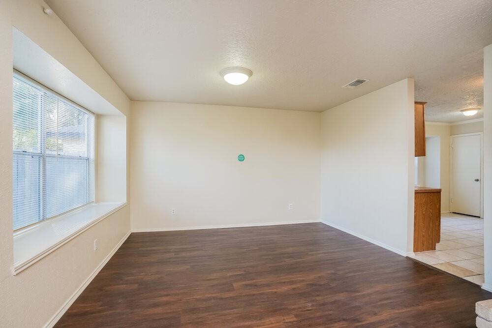 1331 Three Forks Dr - Photo 6 of 19