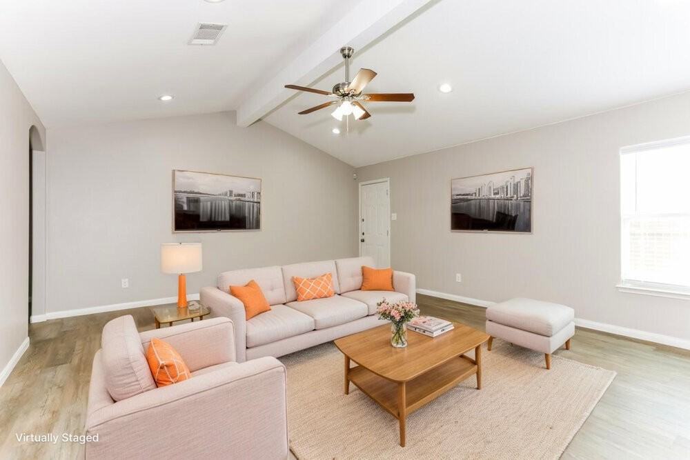 10041 Silent Hollow Dr - Photo 3 of 19