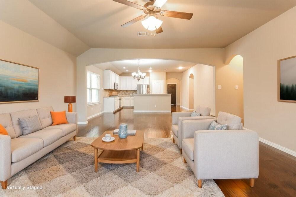 121 Pleasant Hill Ln - Photo 4 of 19