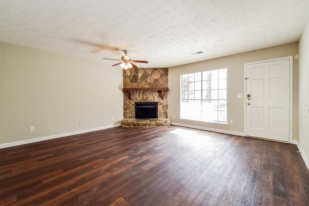 2464 Hewatt Rd - Photo 5 of 19
