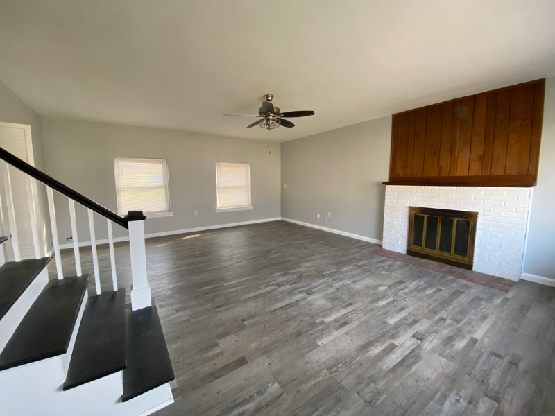 3325 Brown St - Photo 2 of 19
