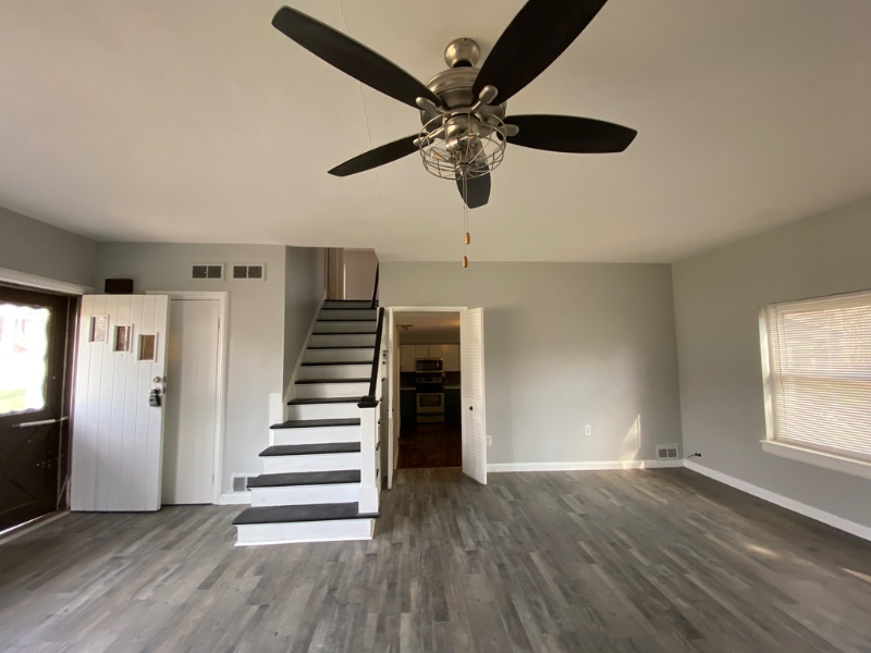 3325 Brown St - Photo 4 of 19