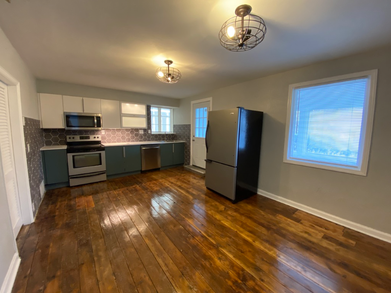 3325 Brown St - Photo 5 of 19