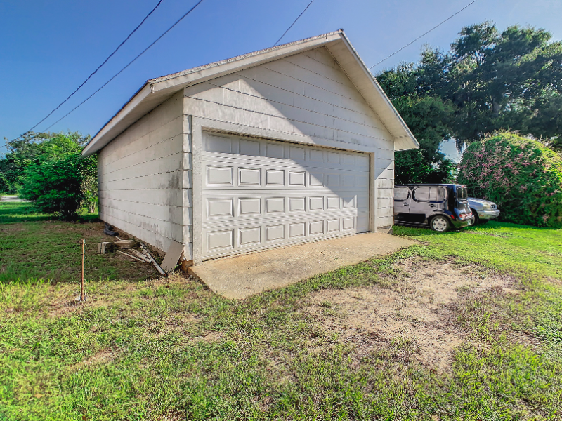 308 W Smith Ave - Photo 6 of 18