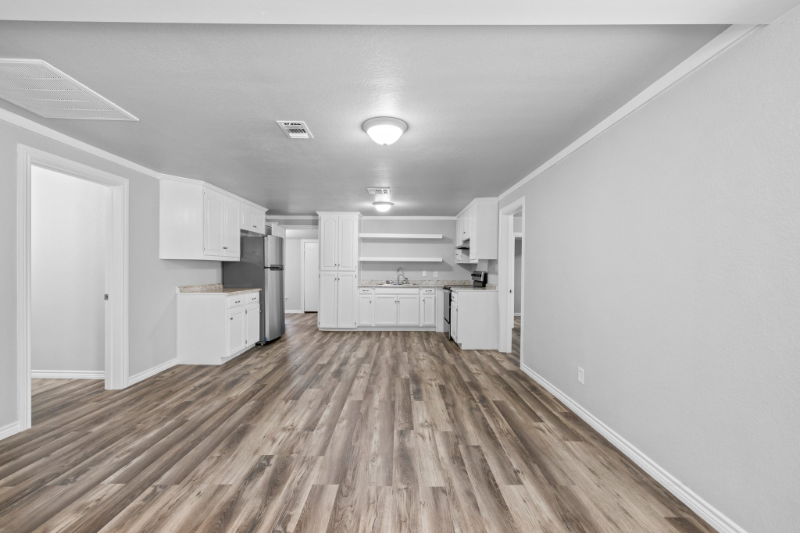 133 W 13th Ave #A - Photo 4 of 28