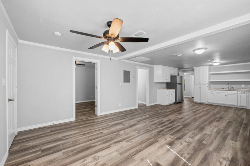 133 W 13th Ave #A - Photo 5 of 28