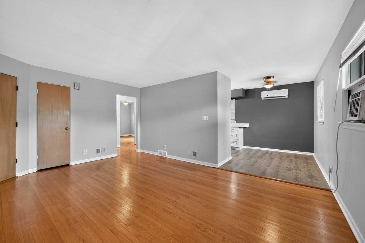 1141 Waukegan Rd - Photo 2 of 13