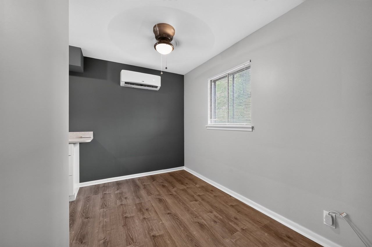 1141 Waukegan Rd - Photo 3 of 13