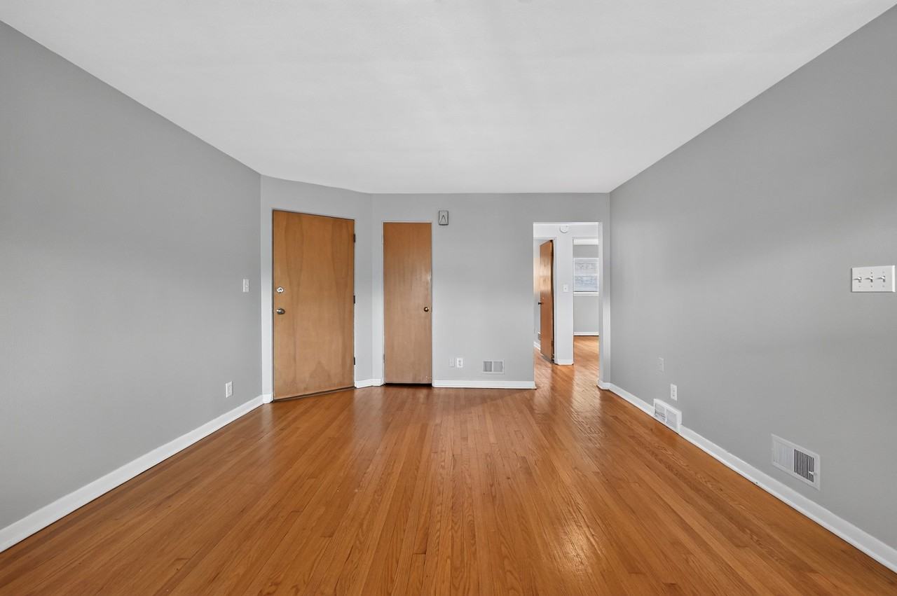 1141 Waukegan Rd - Photo 7 of 13