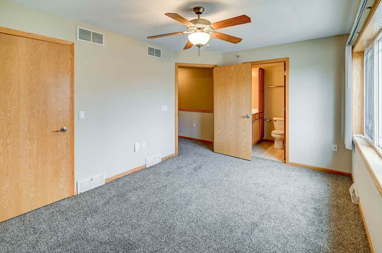 Fairhaven Court Townhomes - Photo 7 of 10