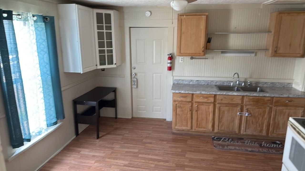 145 Martz Ave #145 - Photo 5 of 11