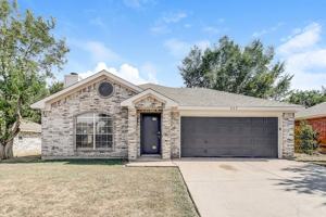 featured image of 222 Hollywood Dr