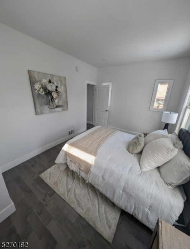 21 Oak St #1 - Photo 4 of 17